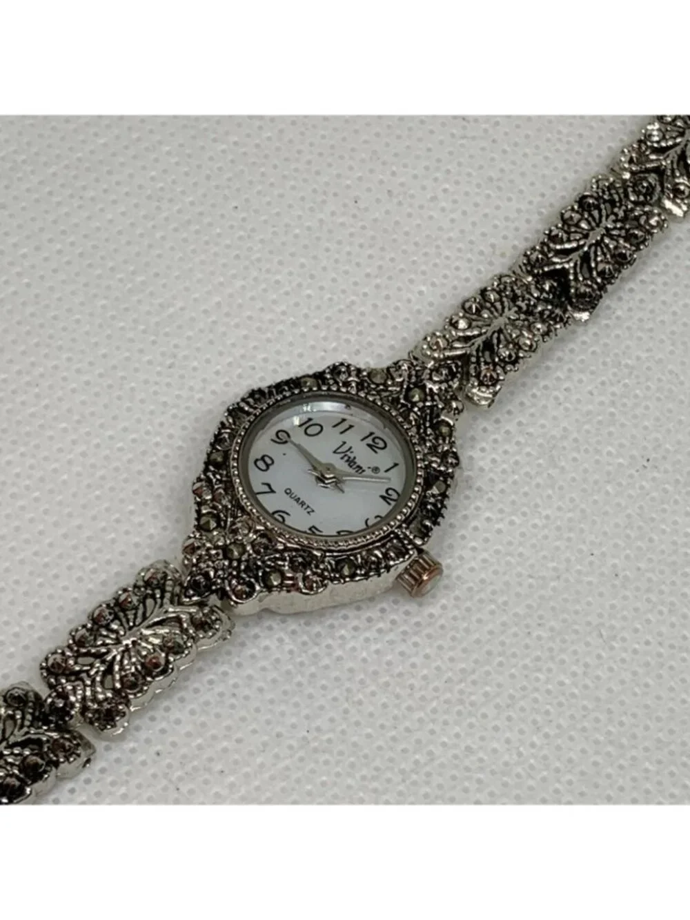 Vintage Vivani Women’s Marcasite watch 20mm quartz analog mop dial running